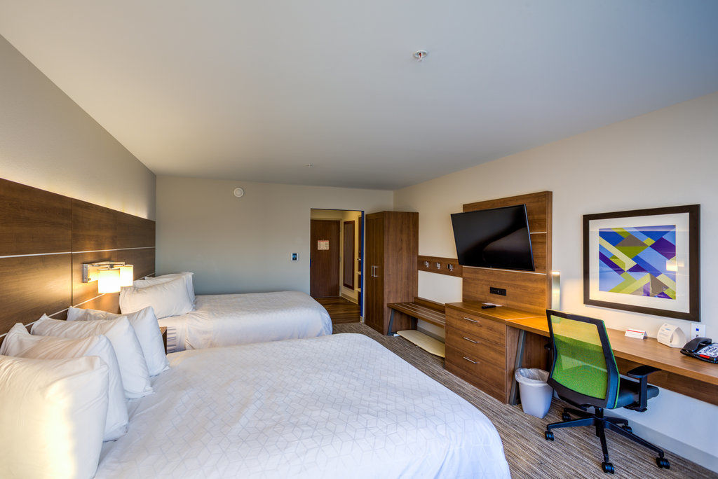 Holiday Inn Express & Suite Milroy - Reedsville Exteriér fotografie