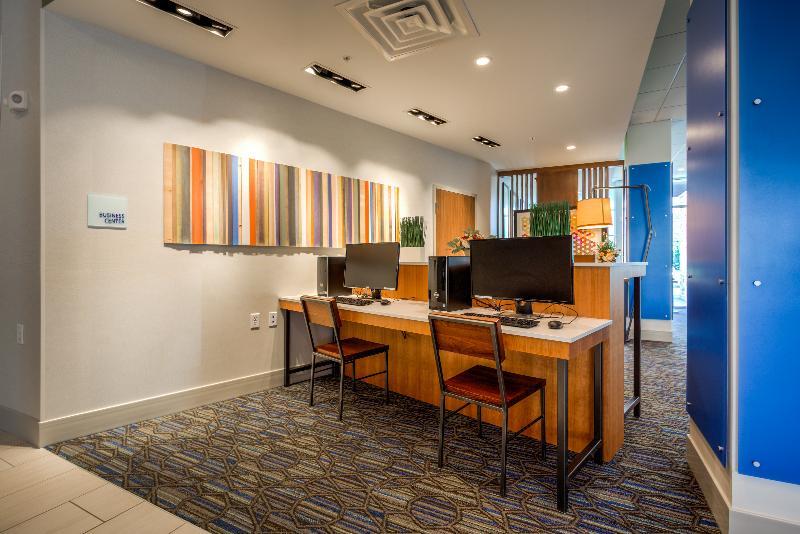Holiday Inn Express & Suite Milroy - Reedsville Exteriér fotografie