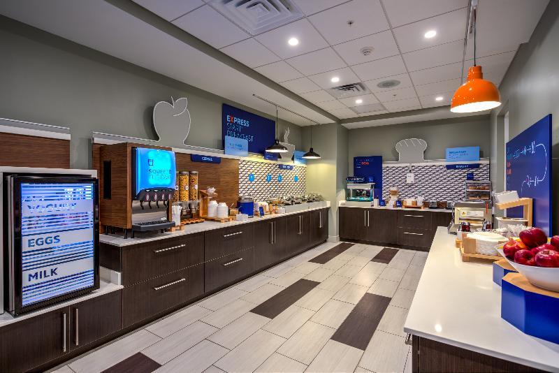 Holiday Inn Express & Suite Milroy - Reedsville Exteriér fotografie